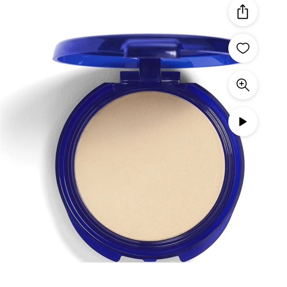 5 for $15 ✨ Covergirl Smoothers powder - 705 translucent fair